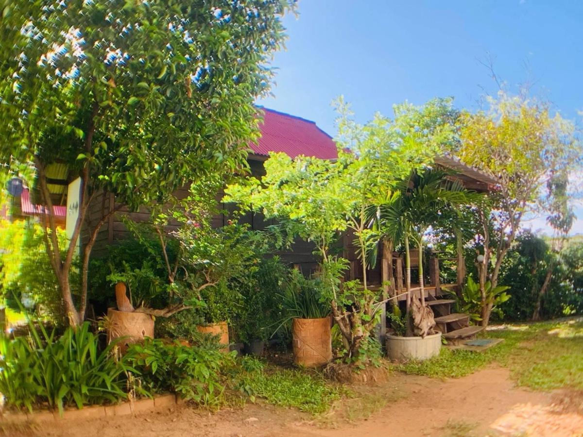 Moon River Resort Phimai 外观 照片