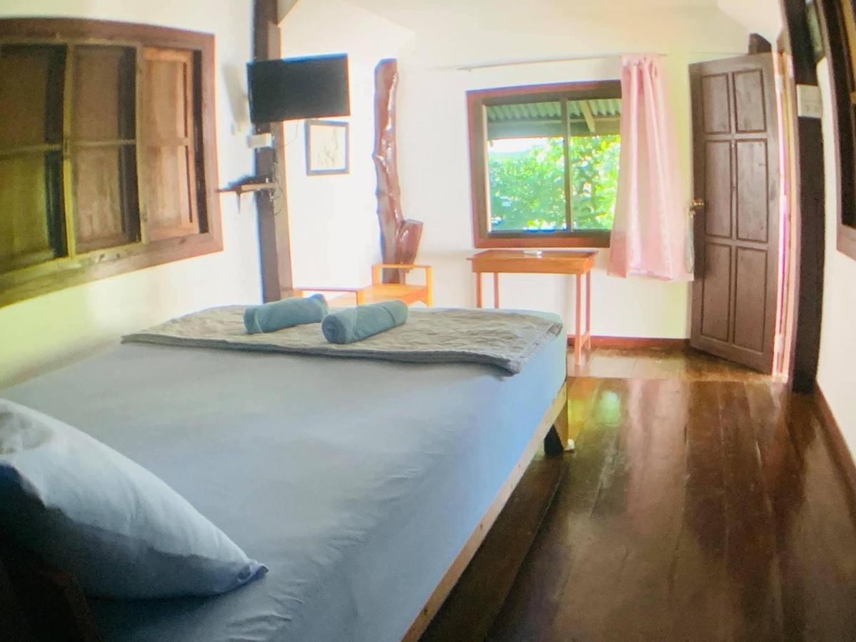 Moon River Resort Phimai 外观 照片