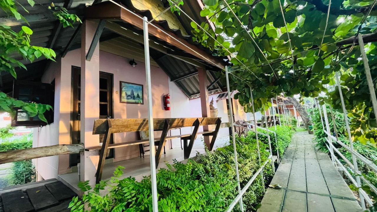 Moon River Resort Phimai 外观 照片