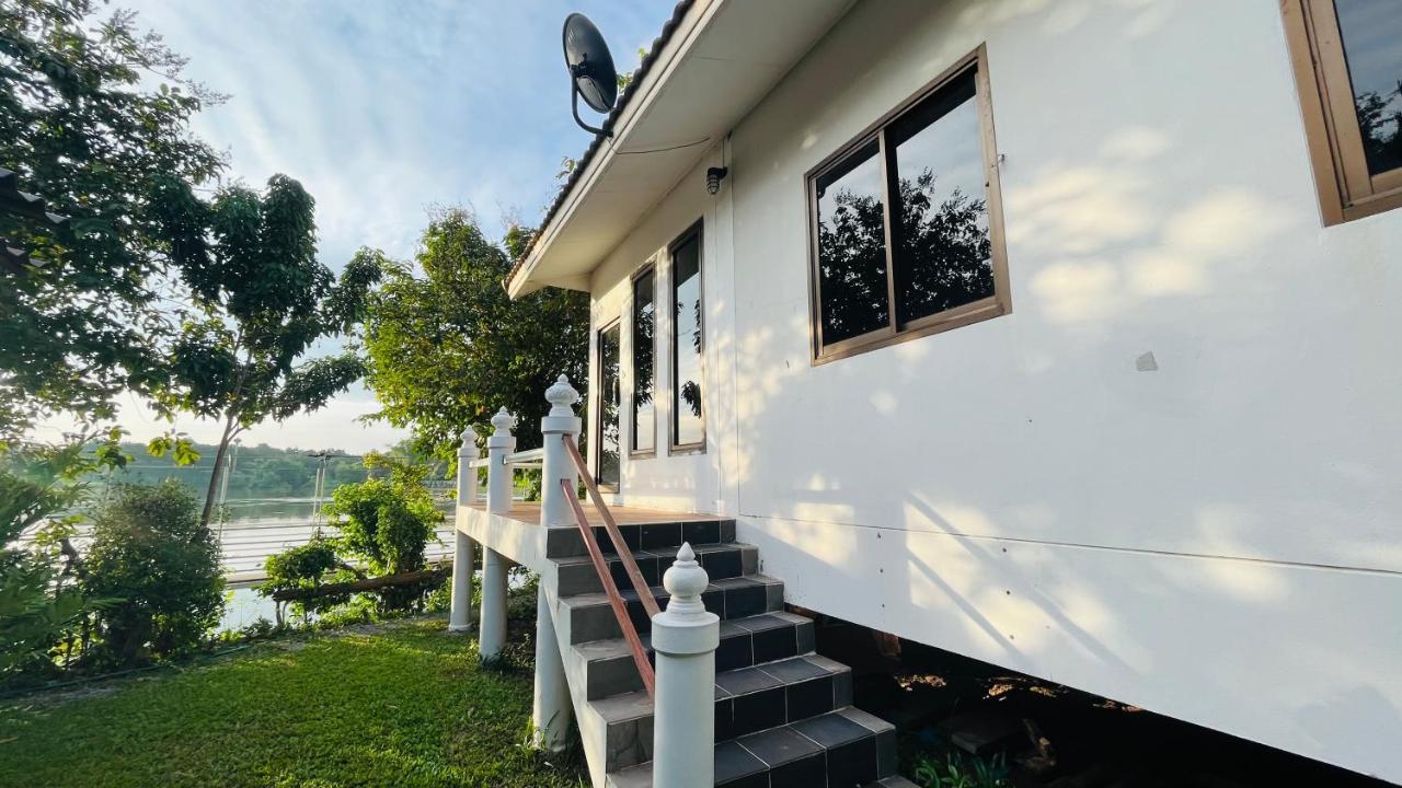 Moon River Resort Phimai 外观 照片