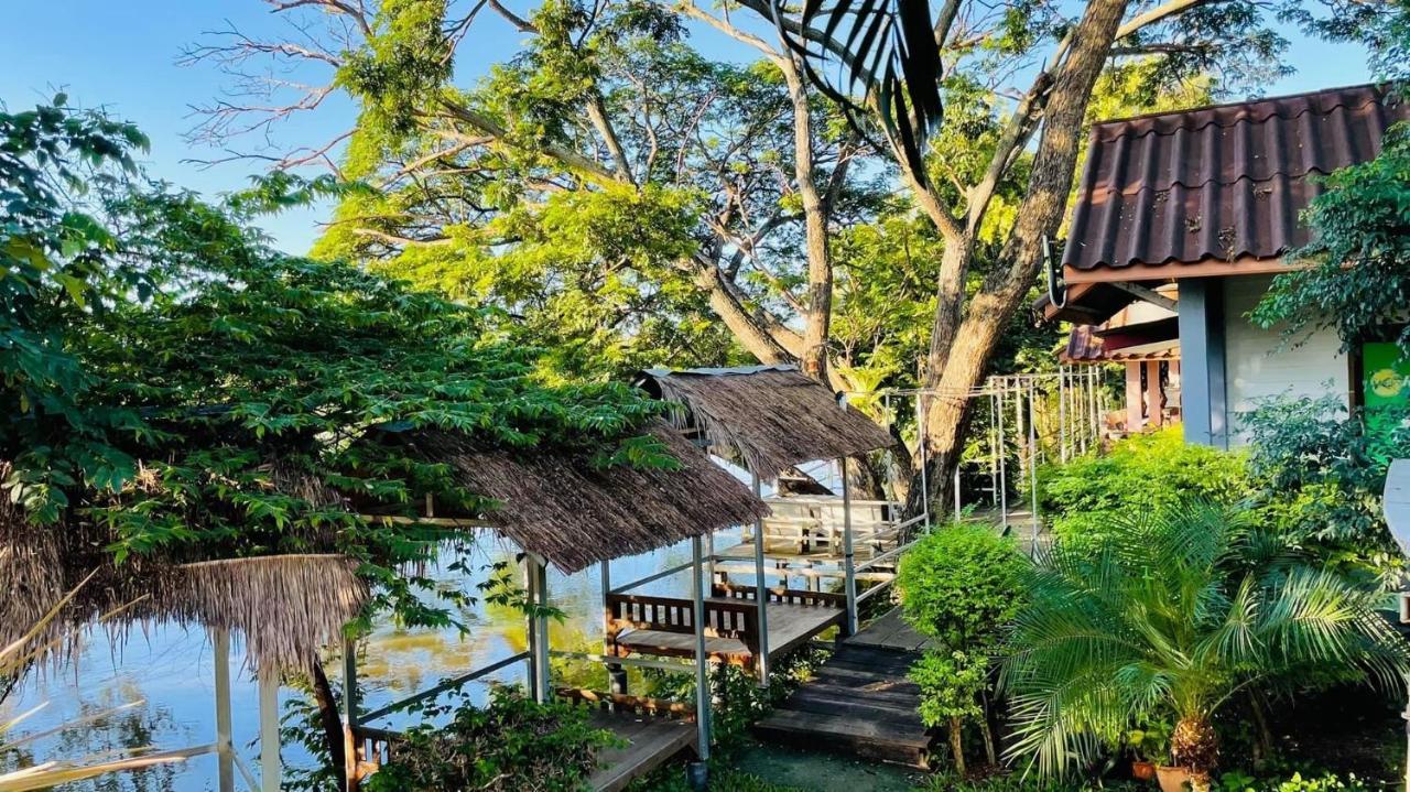Moon River Resort Phimai 外观 照片