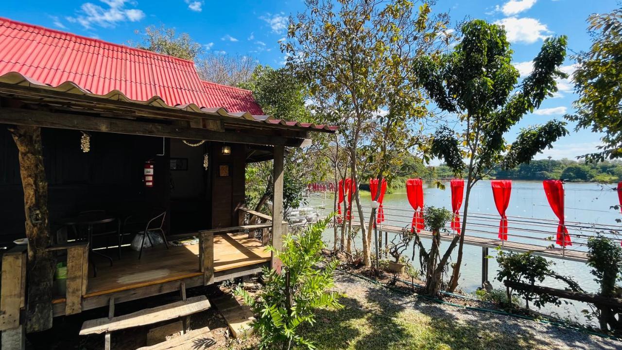 Moon River Resort Phimai 外观 照片