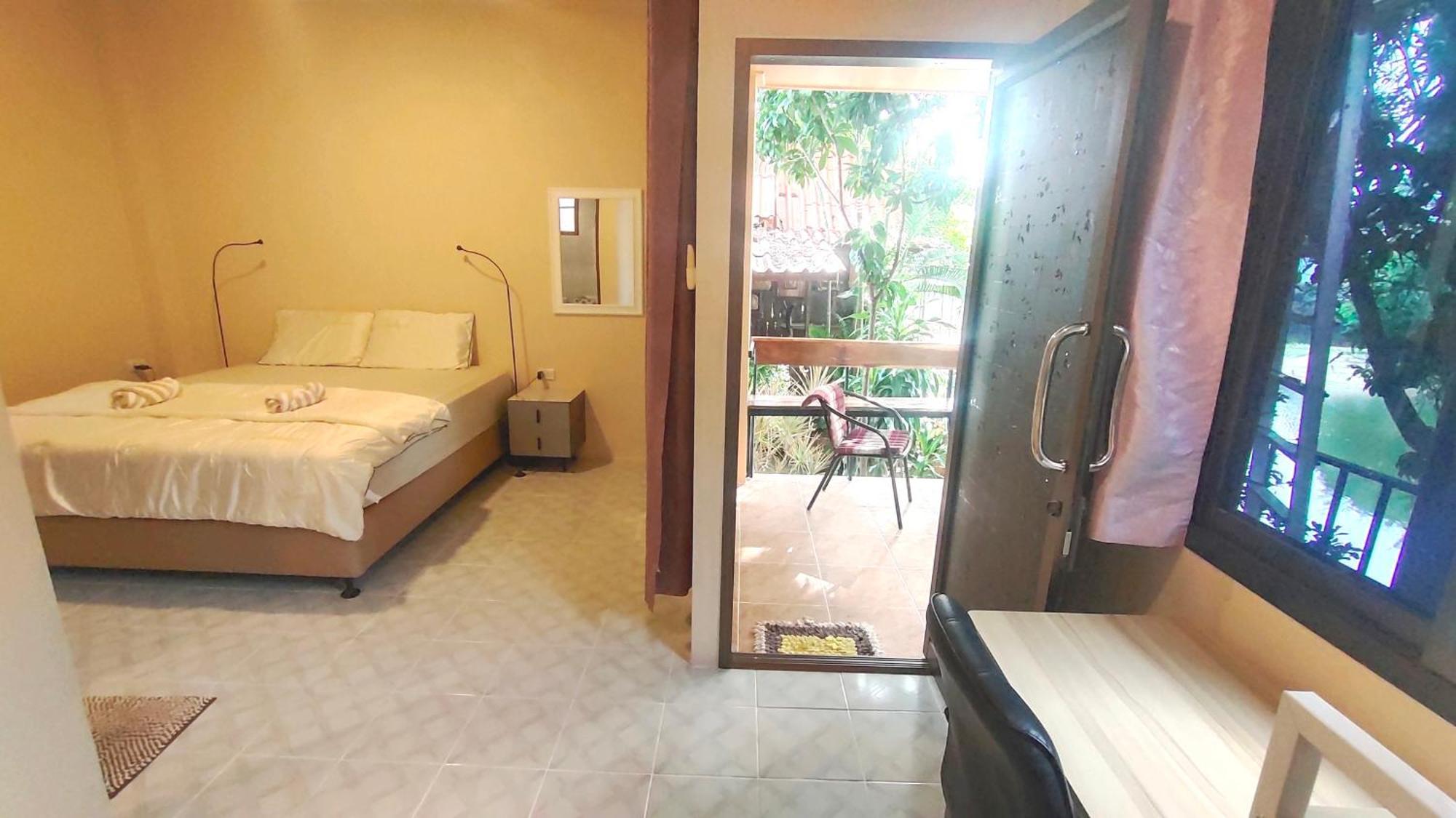 Moon River Resort Phimai 外观 照片
